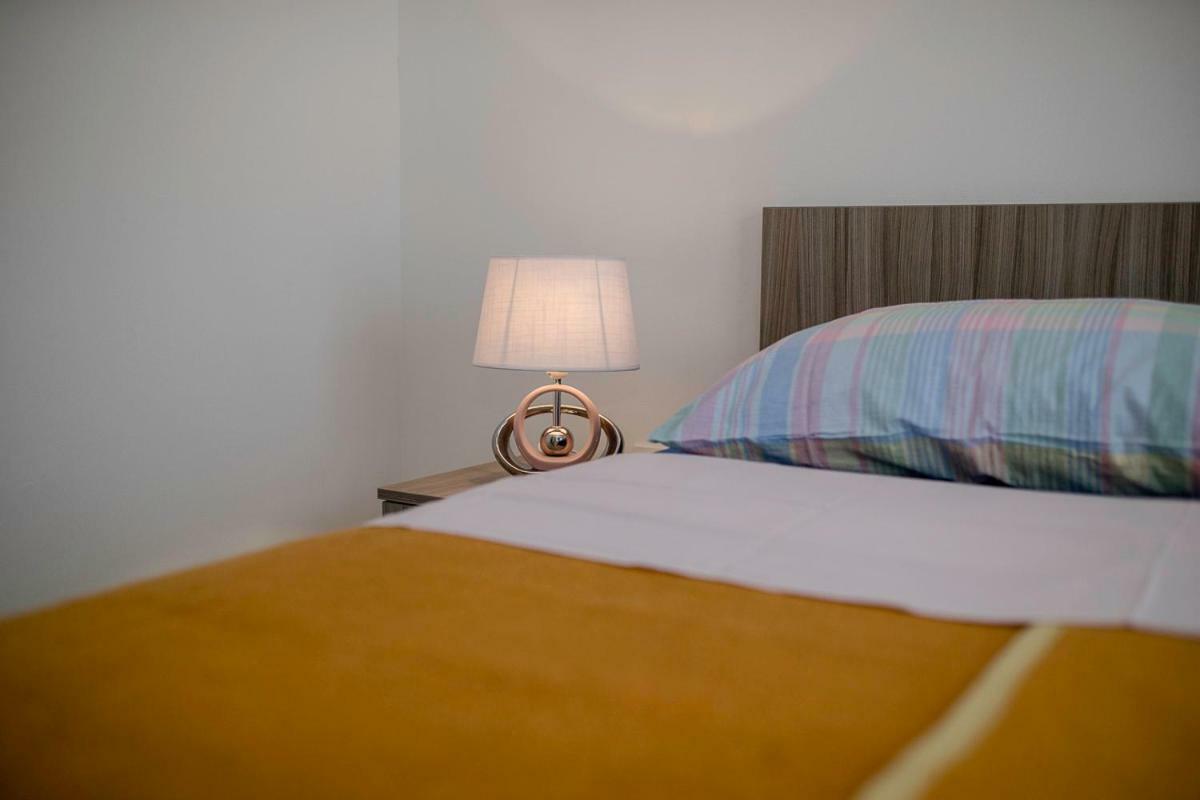 Apartman Jasmina Banjol Buitenkant foto