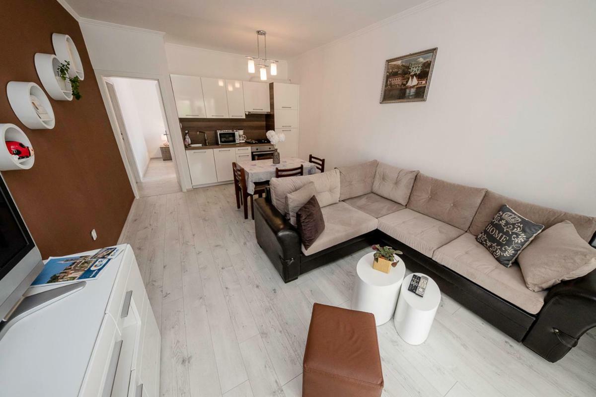 Apartman Jasmina Banjol Buitenkant foto